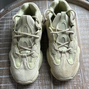Yeezy Cream Athletic Shoes